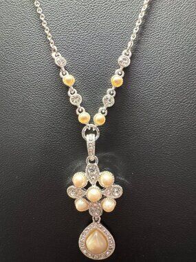 Silver Pearl & Rhinestone Pendant Necklace By Trifari - Bridal Elegant Drop Chai